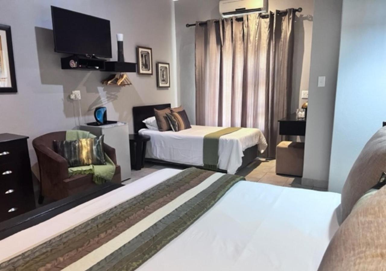 Turaco Lodge - No Loadshedding Marloth Park Luaran gambar